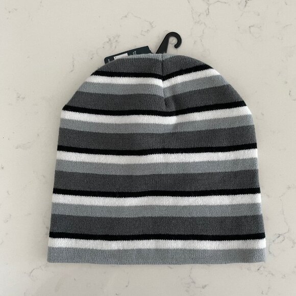 True North Acrylic Spandex Striped Toque w Prominent Maple Leaf Grey Wht Red OS - Picture 2 of 5